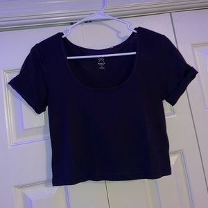 PacSun black crop tee